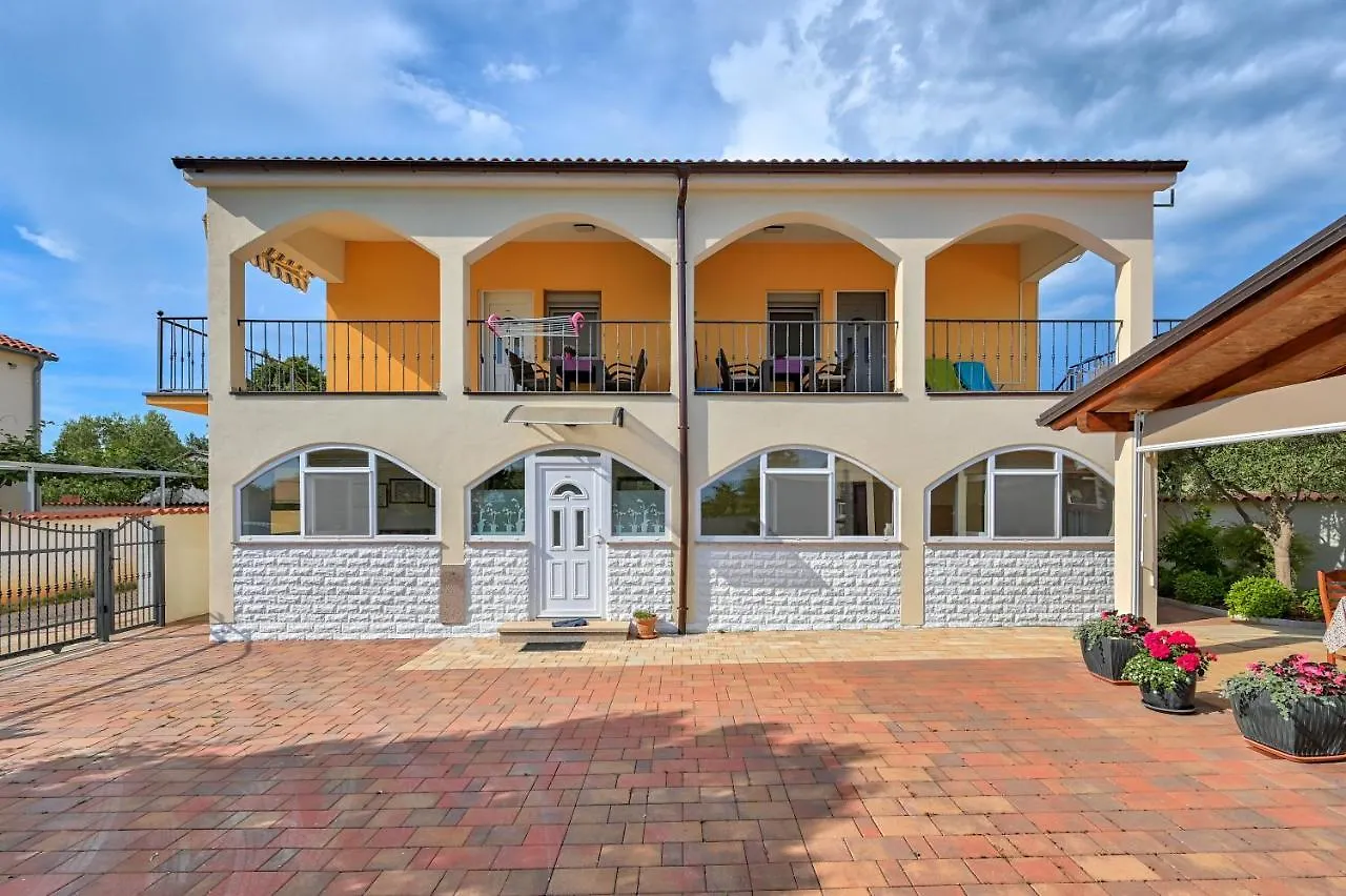 Teuta Apartments - A Beach And A Sea View Kroatien