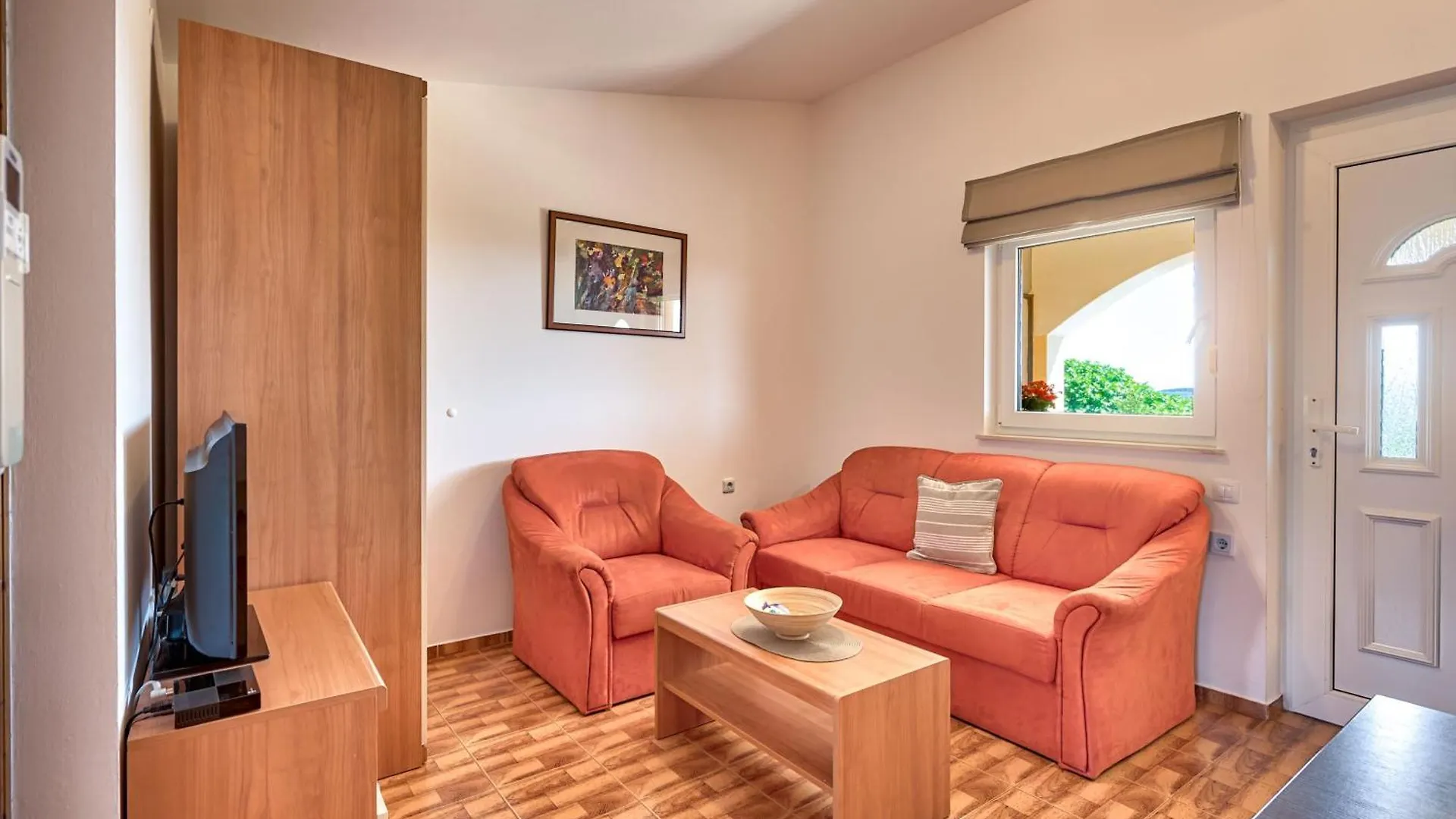 Teuta Apartments - A Beach And A Sea View 佩罗杰