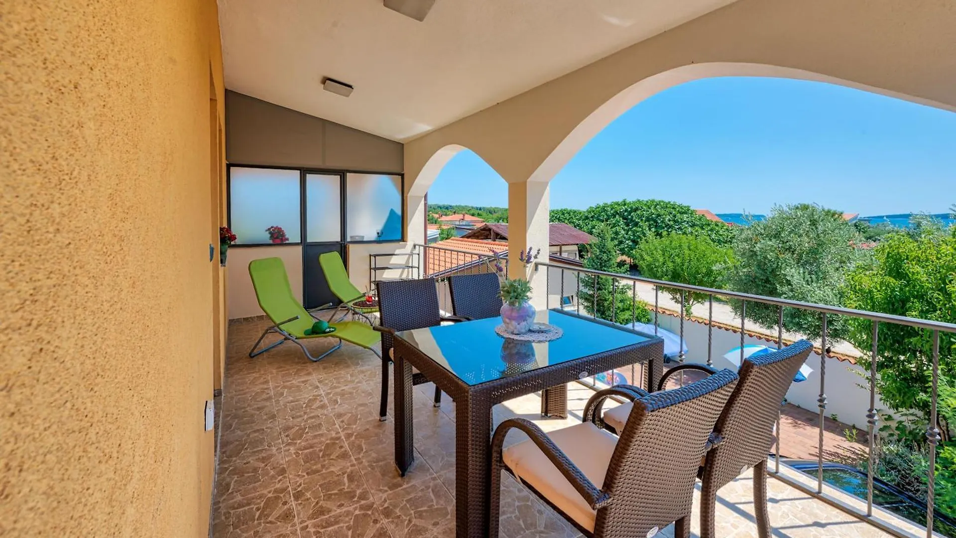 Teuta Apartments - A Beach And A Sea View Kroatien
